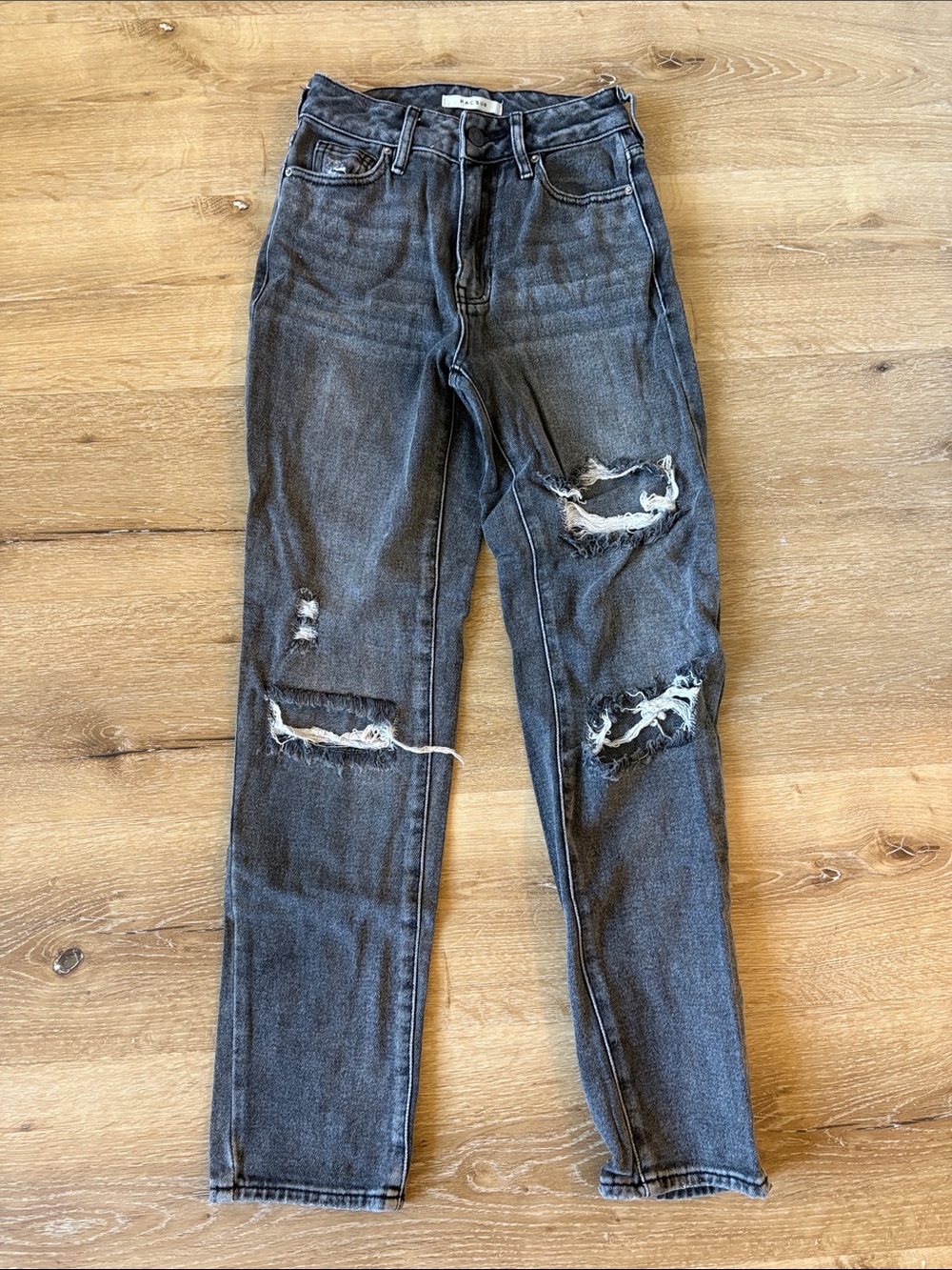PacSun Black Wash Denim Mom Jeans